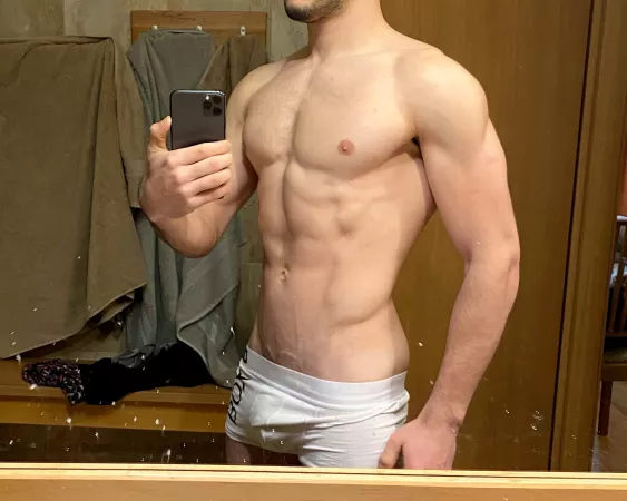 Help me clean this mirror😜 by RobMilds