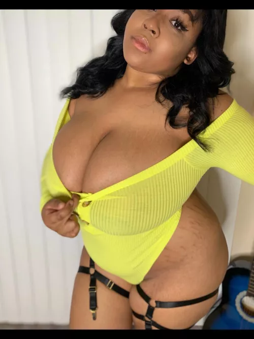 Help me get this off by celsweeet