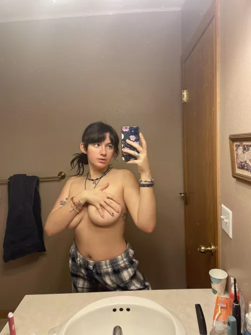 help me hold them? by stellarosexx