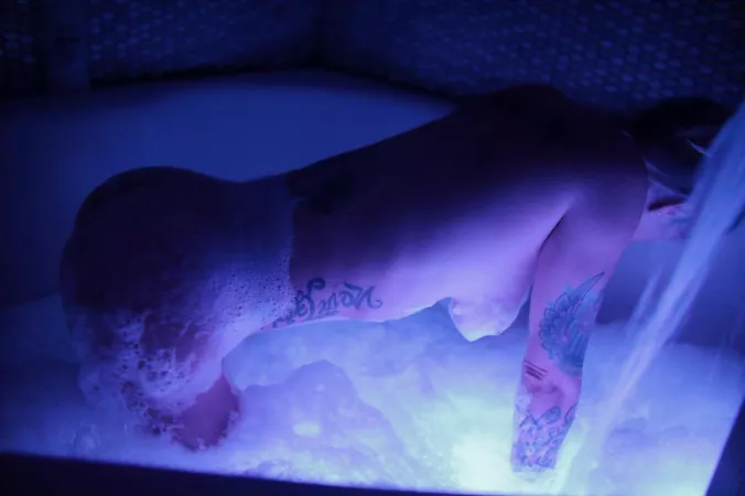 Help me rinse? (F39) by itallcomesout