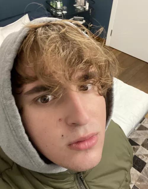 Help me stay warm this winter 🥶 by Inevitable-Gate7721