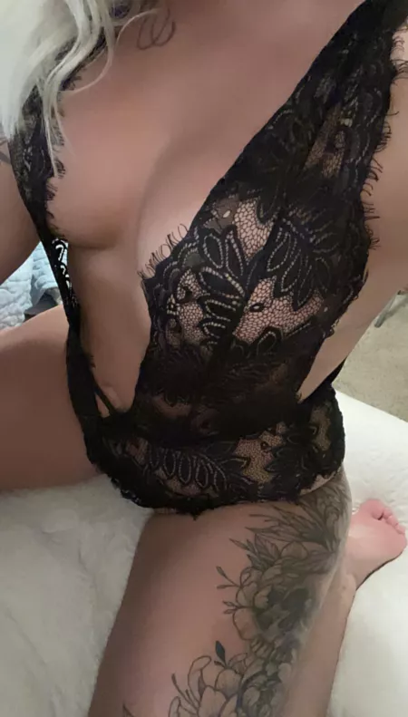 Help me take this off by Blondied2