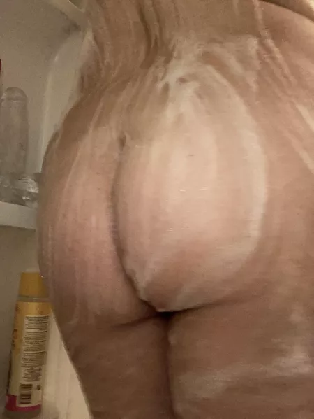 Help me wash my backside? Also peep something in this pic? 😘😂 by Miss_Mae23-_-
