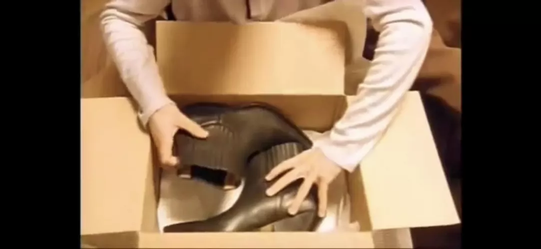 Help with identification! What is the name of these boots? I am clueless..