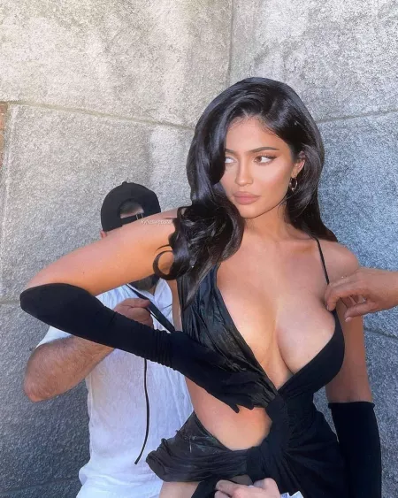 helping hands by R42ToMoffat