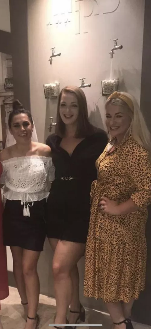 Hen party ready! by LW3616