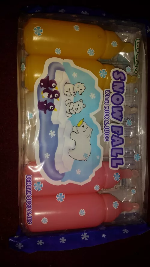 Henlo everyone :3 just wanted to share this Icecream i found 😊 its super sweet an jummy and IT COMES IN BOTTELS 😍 by strawberry_anarchy