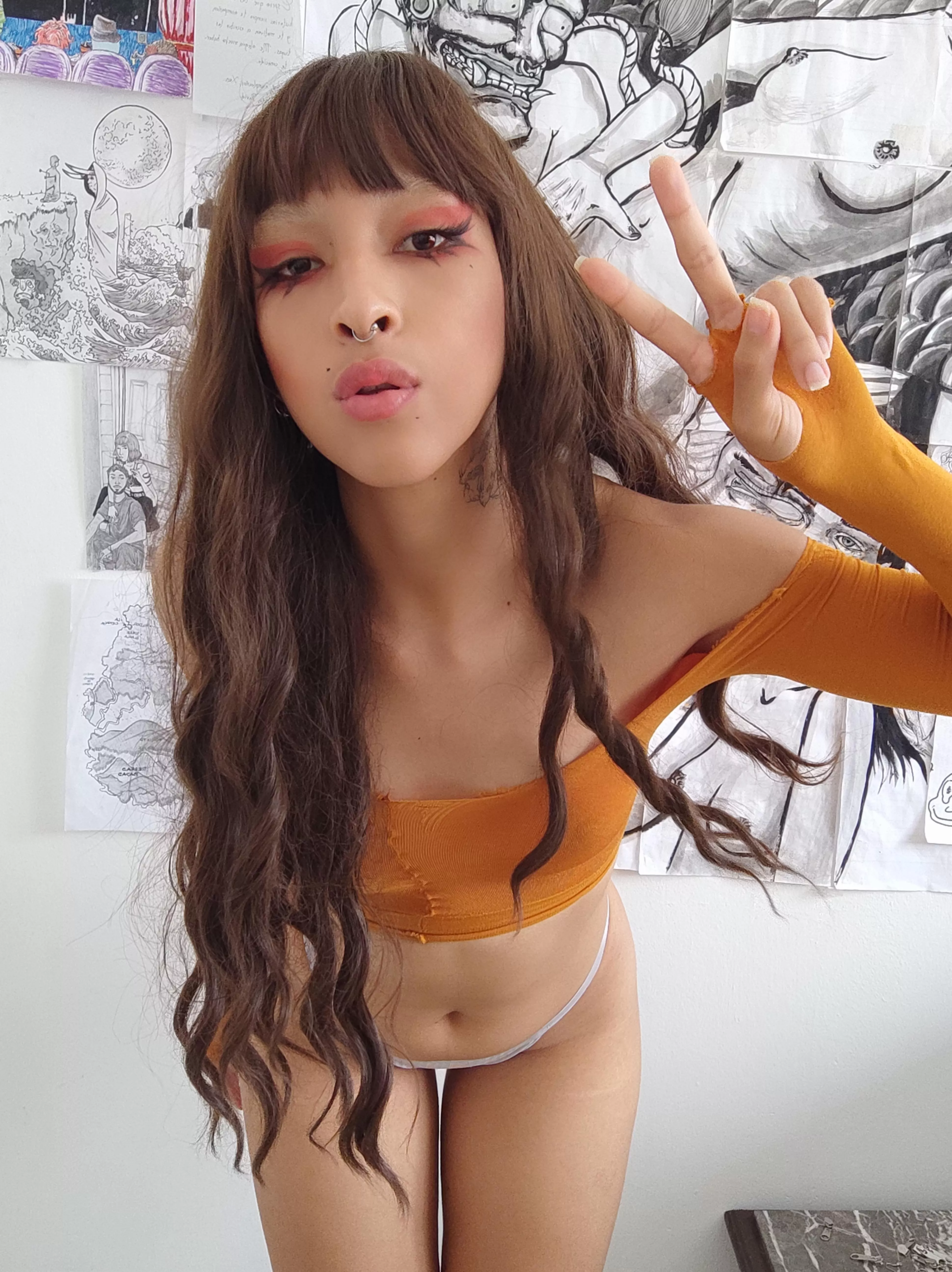 Henlo Im Noi and yess I have small titties, I belong here 🤭 [f21] posted by noi_elektra