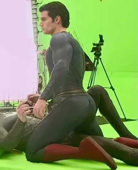 Henry Cavil by [deleted]