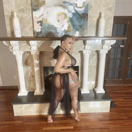 Her ass comes different holy shit by xkidxox