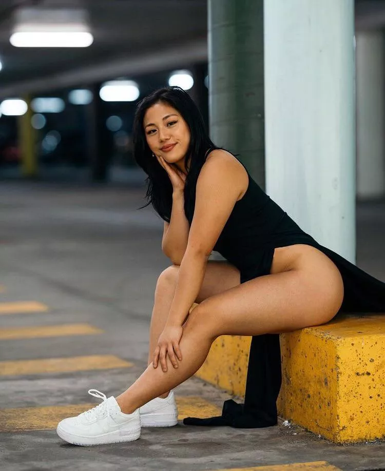 Her bare pussy on that dirty slab of concrete posted by HemleyStatin