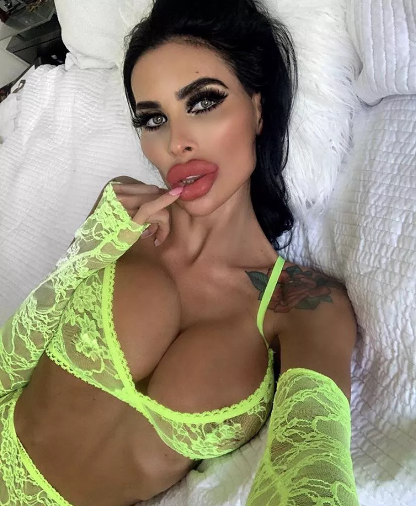 Her lips would swallow you up posted by Lilscrappy212