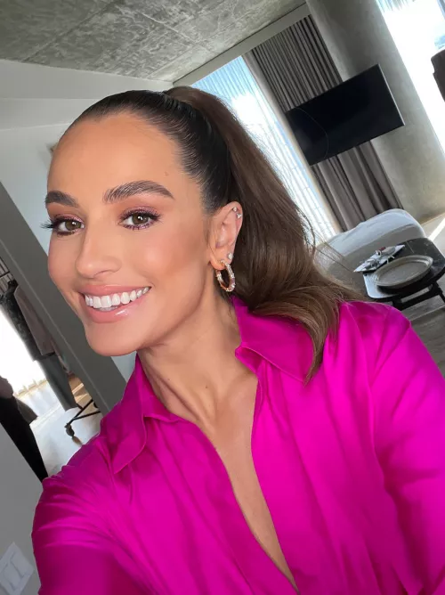 Her smile😍 by W1zkid___