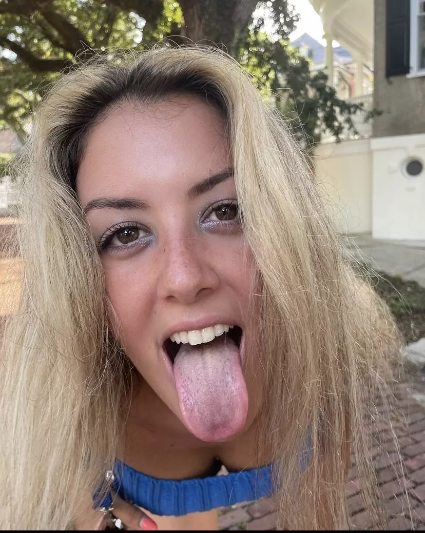 Her tongues out 👀 posted by KylieMinnow