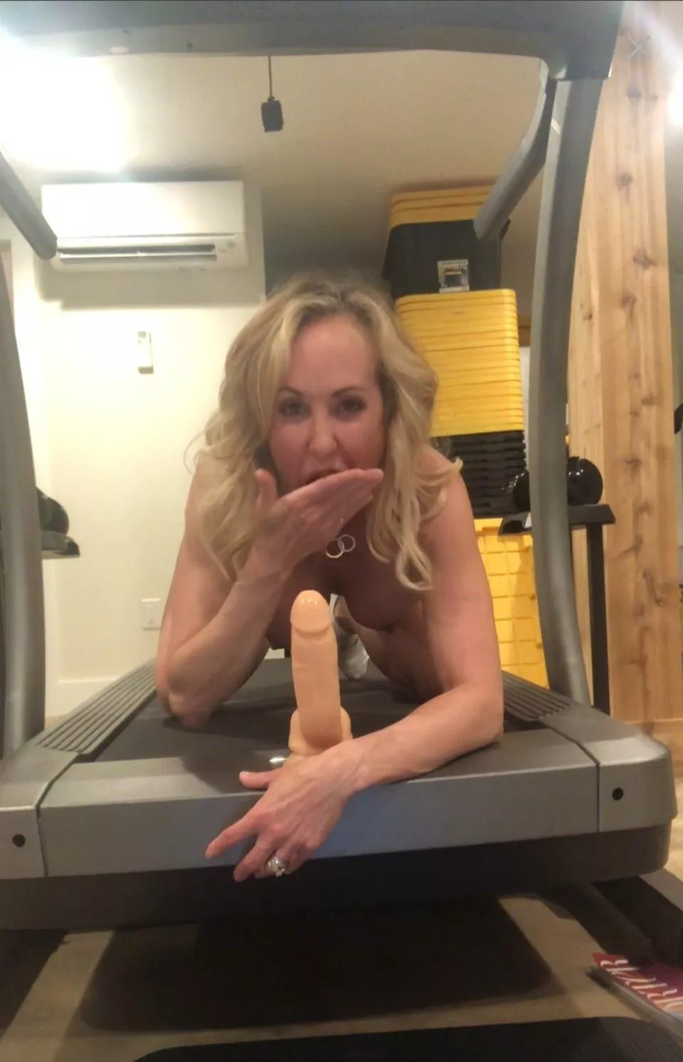 Her type of workout 🍆💦💦💦 posted by maxwassabi