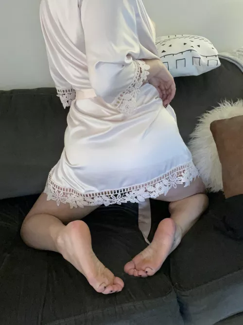 Here to make your Monday better. by Yoshislilsis13