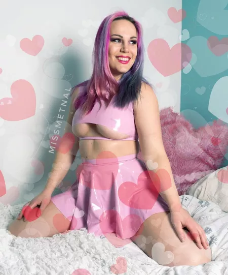 Here to spread some love 🥰 by MissMetnal