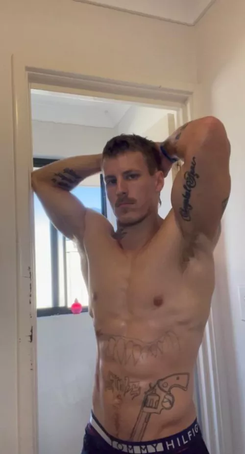 Here you go friends. Sweaty and a bit stinky by alecnysten