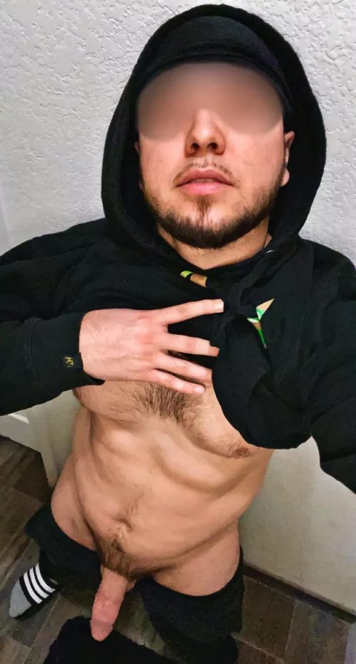 Here’s a quick flash for ya 😏 by dickindistress