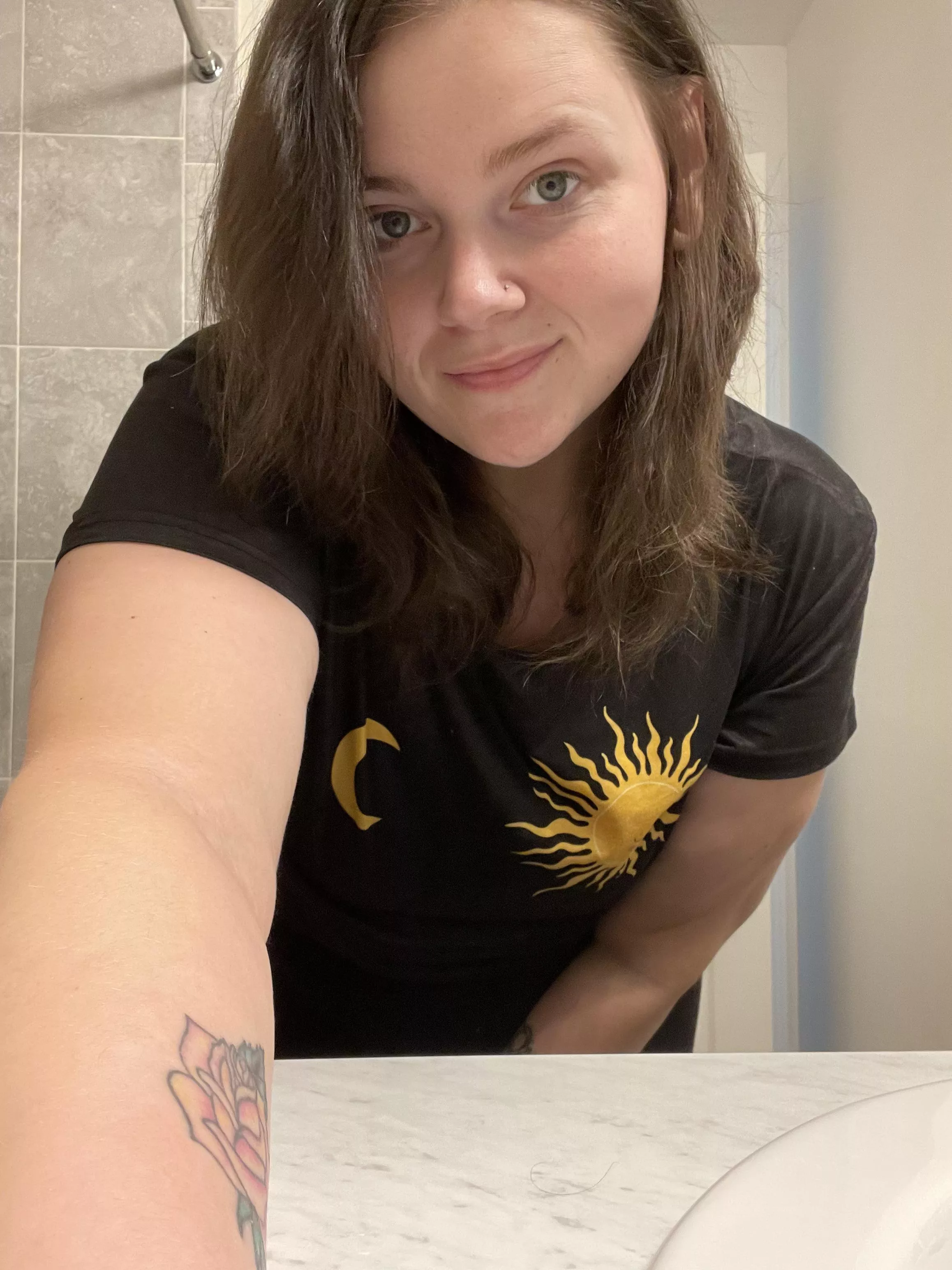 Here’s a selfie that shows my sick self ☺️ you’re welcome 😜 posted by bettygoesrawr