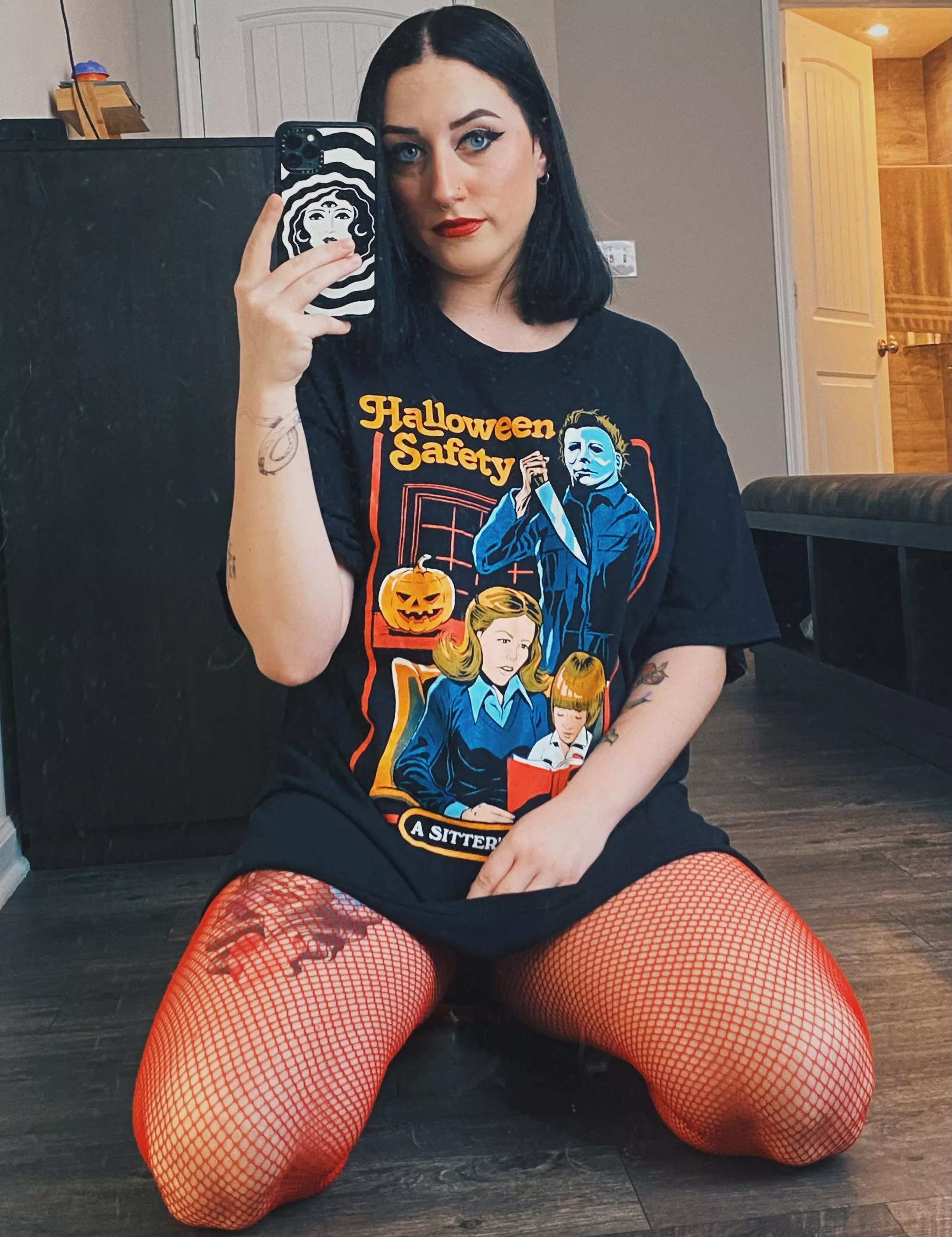 Here’s a very mild pic for your Sunday ❤️‍🩹 posted by toonKy