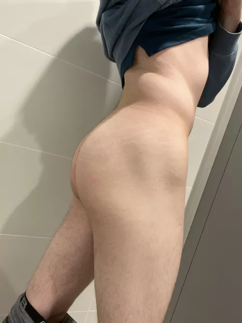 Here’s some booty by Majestic-Library-224