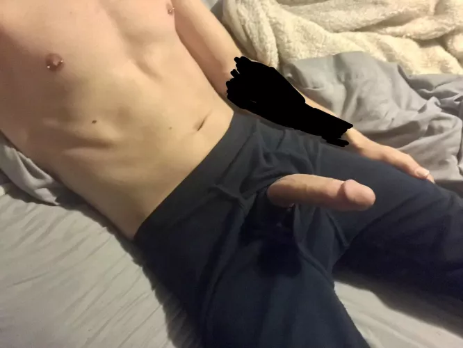 Here’s your Halloween treat from me by Littlebi-twink