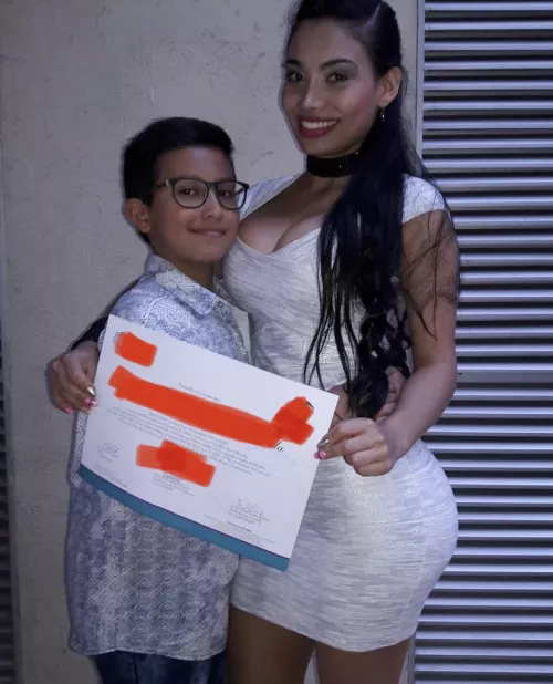 He’s happy to pose for photos for a couple more hours I think by Responsible_Ad3401