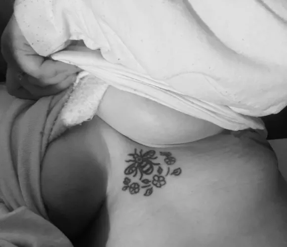 Hewwo 🥺 by melonhead__