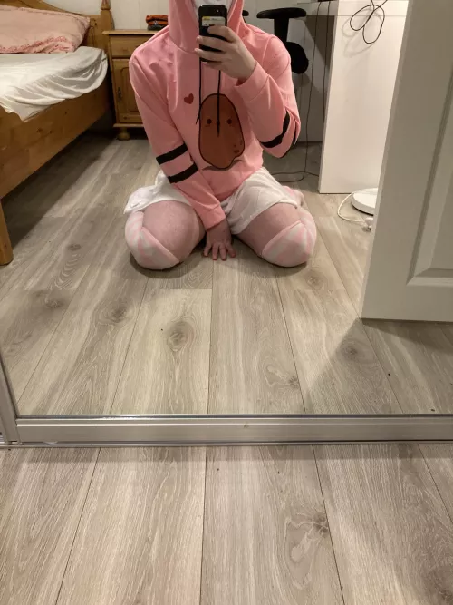 Hewwo ^^ by Erika071001