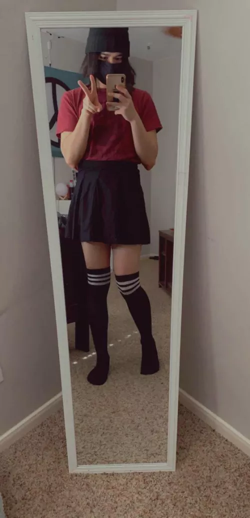 Hewwo Reddit world^^ by Alone-Doubt-4977