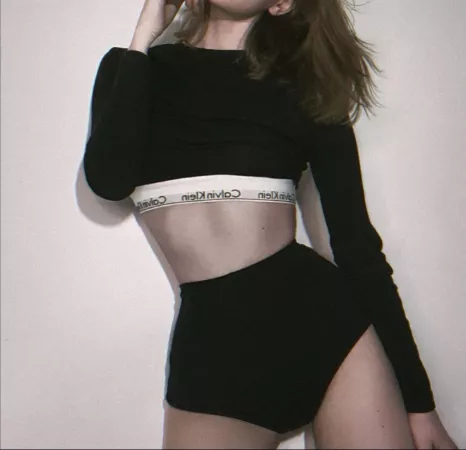 Hewwo 😜 by Femboiii1