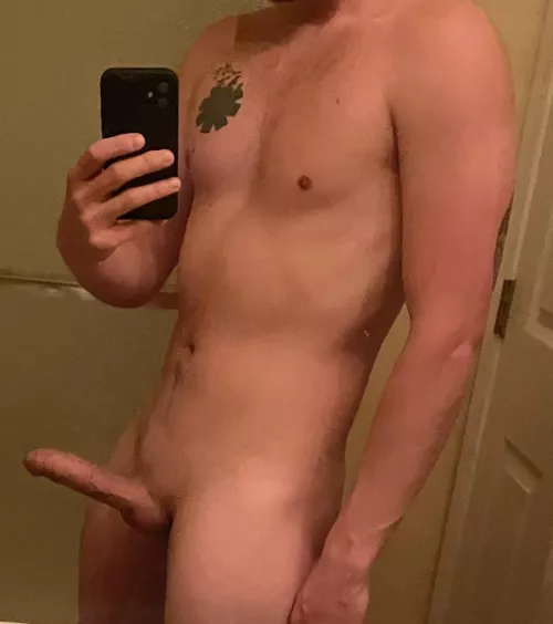 Hey 🖤 by hungsoybean