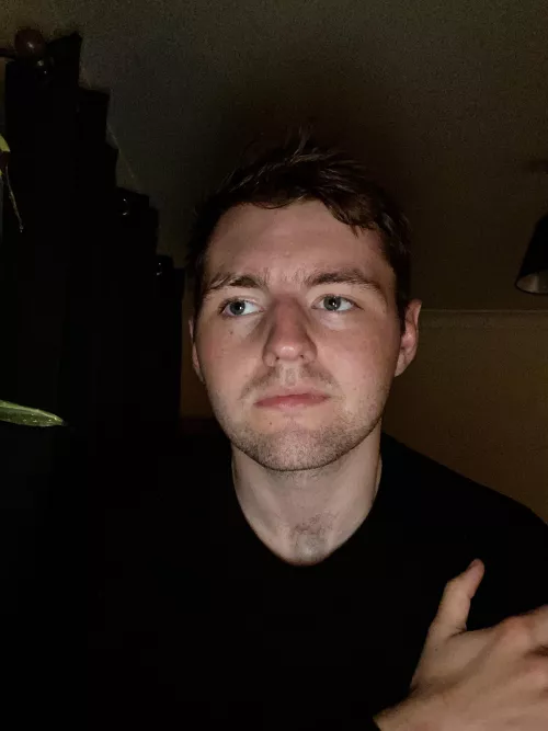 Hey! (22,🇬🇧) by swalks20