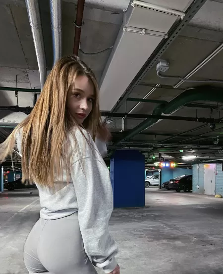 Hey 🥰 by Maryoceanz