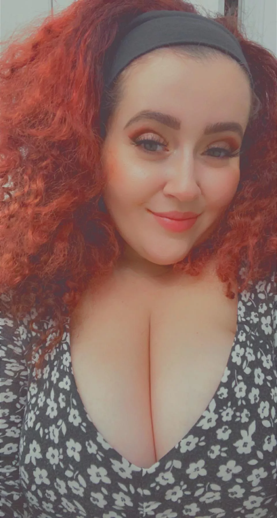 Hey 😊 posted by peachredmess