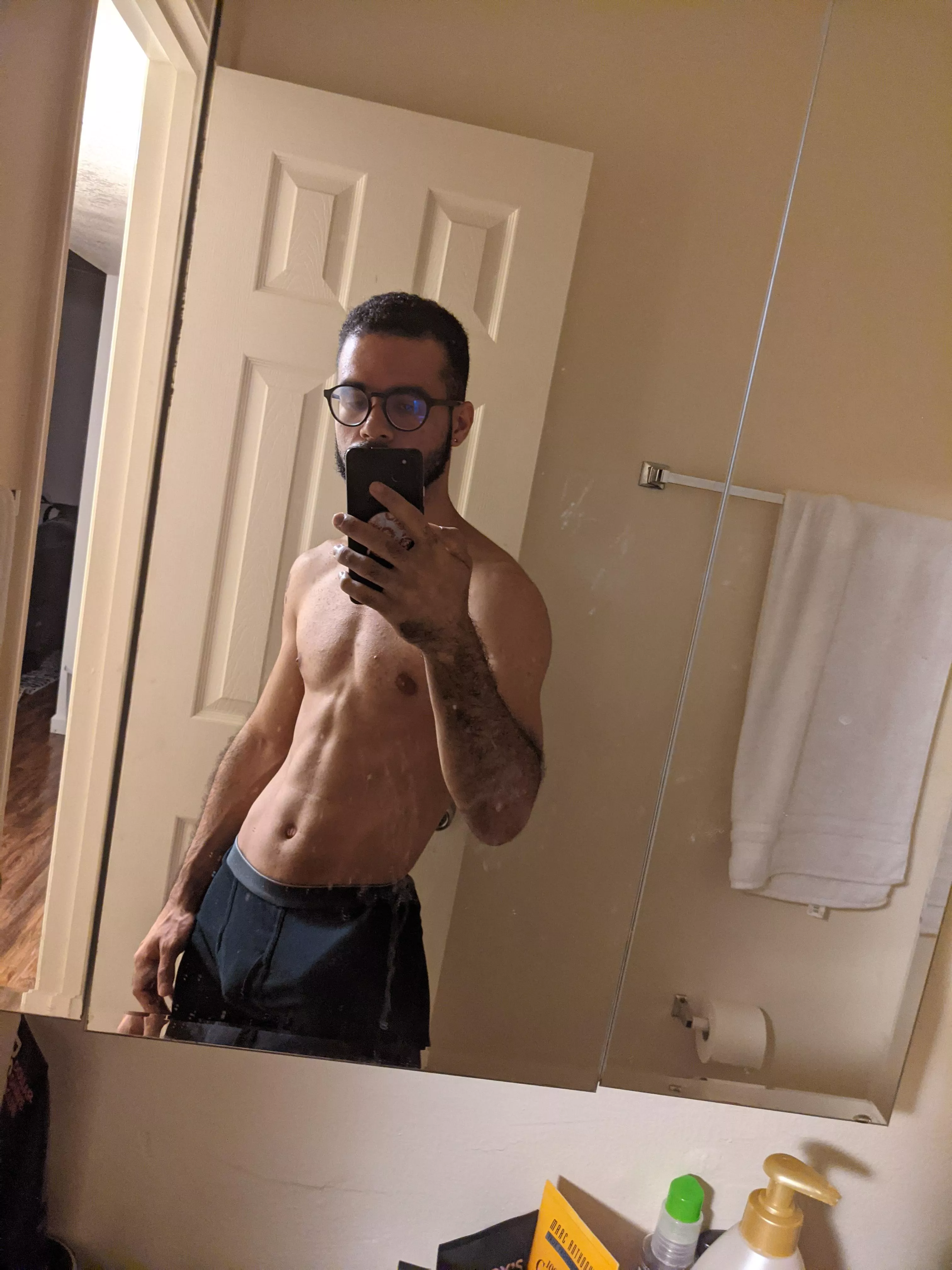 Hey 😏 posted by eckzfrickindee