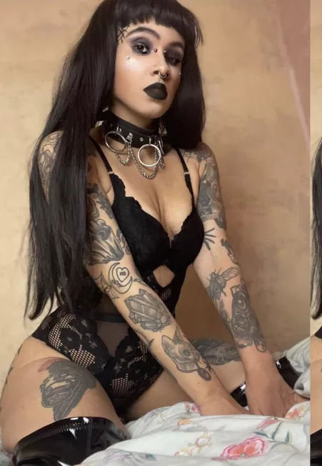 Hey! 👻 by g0thschlampe