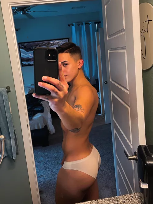 hey 🤪 by dylicious970