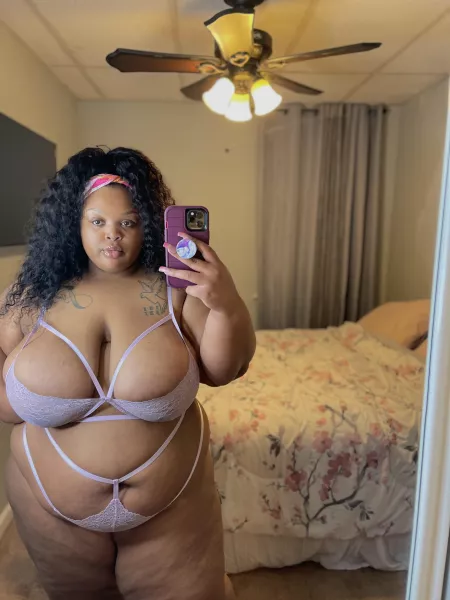 Hey 😏 by DanekDanielle