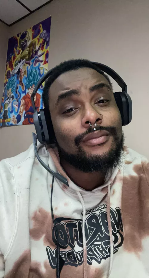 Hey all! Anyone down for some gaming? Always looking for new people to game with. PS4 or switch 😘 by Tranquilgayy