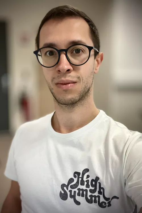 Hey :) by KnownRandomization