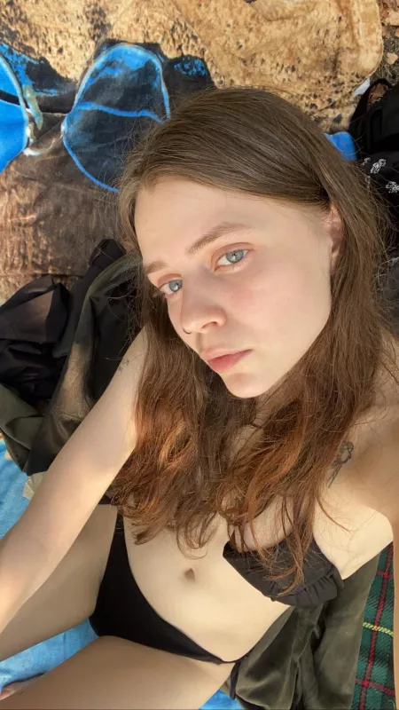 Hey babe by MermaidsDreams