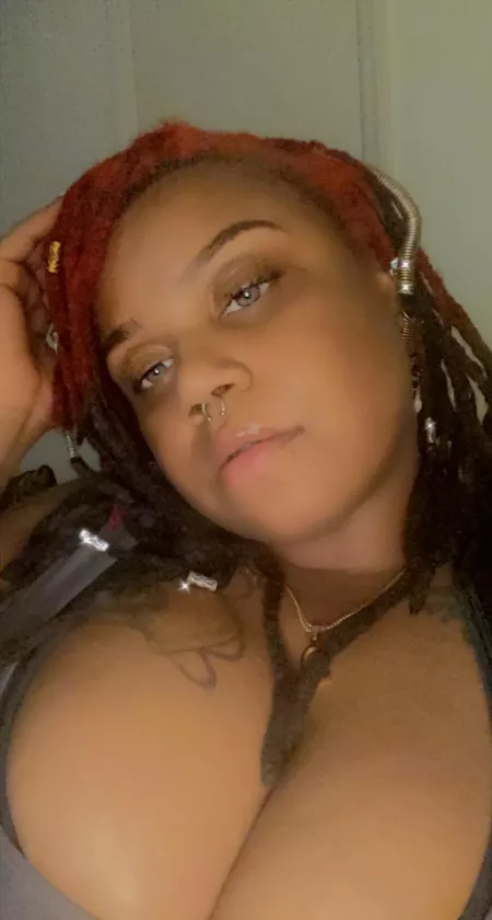 Hey Babes by LoveyLondon