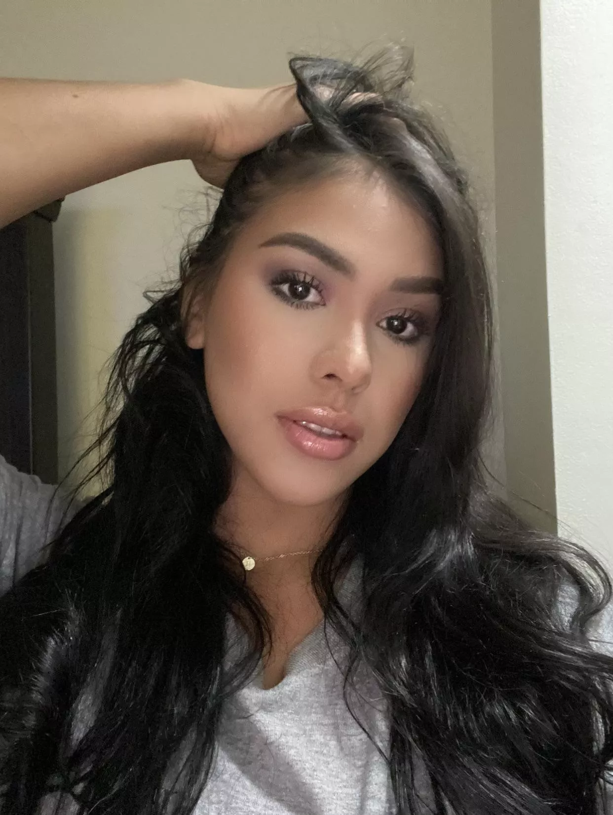 Hey babies. Hope everyone is having a good day ♥️ posted by MarielorenzoXoXo