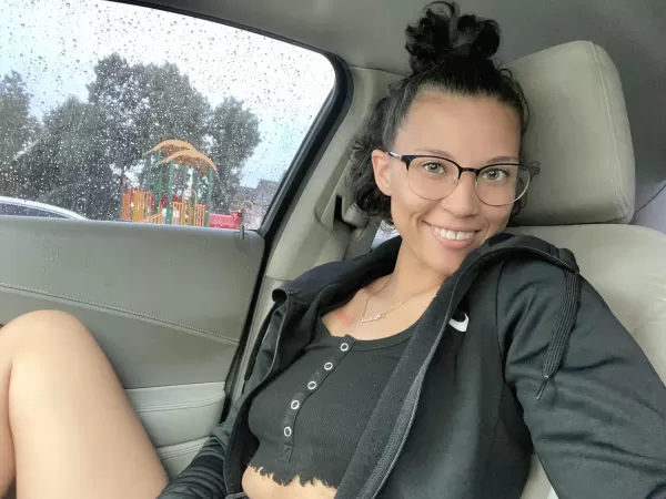 Hey beautiful people 👋🏽 Happy Friday 🥳 by kessleralys