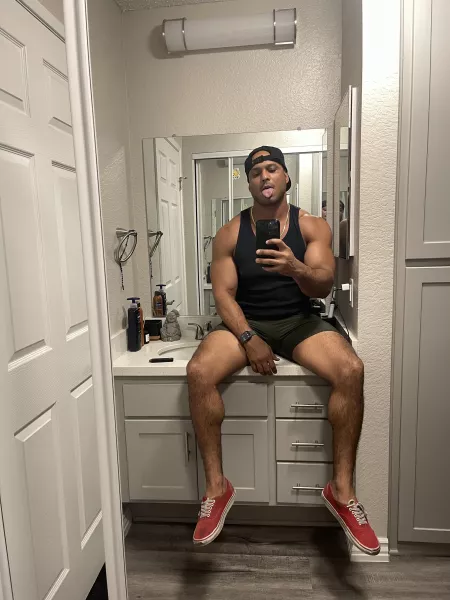 Hey Boys by MadGainz1