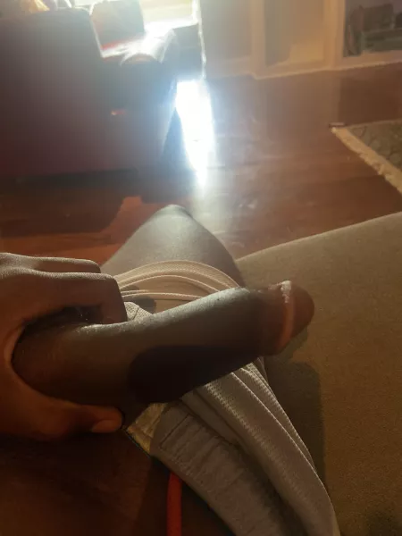 Hey boys hmu if u got a nice bbc too by mmmmmmmmuwu