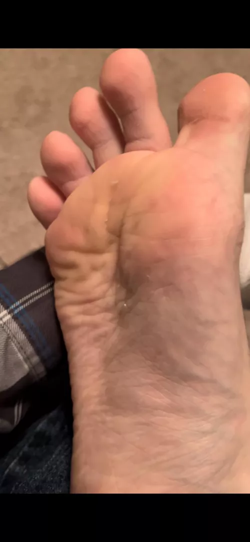 “Hey bro! 20 bucks says you can’t hold your face in my foot for a full minute! Readysetgo—“ by MyrosFeet