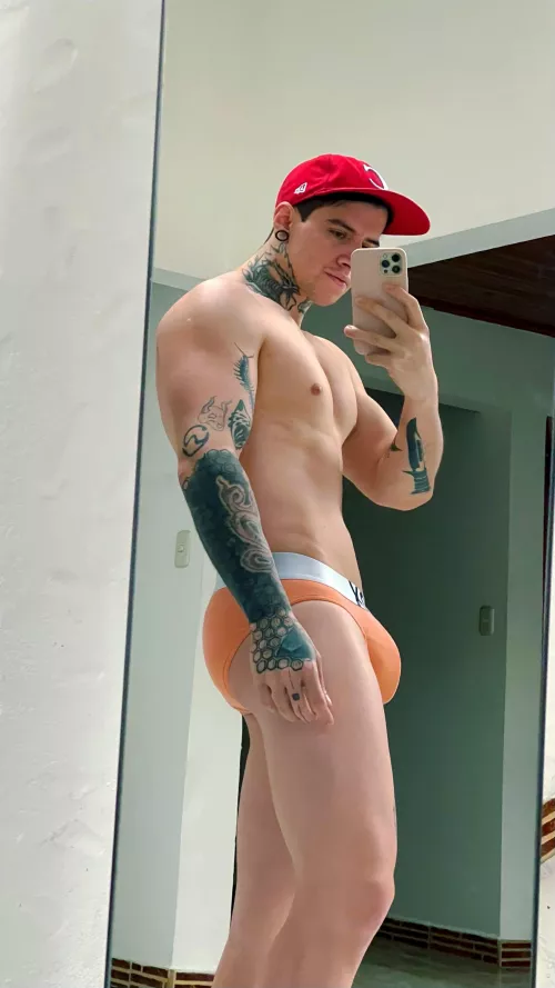 hey bro by riccimorx